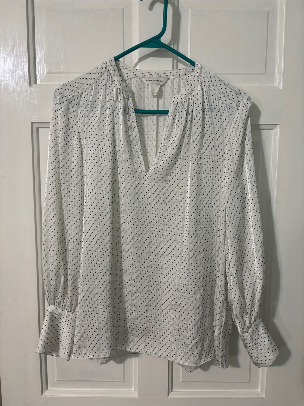 Club Monaco Blouse Women’s S V-Neck White Dots Cuff Sleeves Office Casual Work